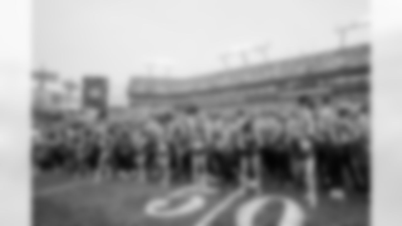 TAMPA, FL - December 07, 2025 - The Tampa Bay Buccaneers and New Orleans Saints during a regular season game at Raymond James Stadium. The Bucs lost the game, 24-20. Photo By Tori Richman/Tampa Bay Buccaneers