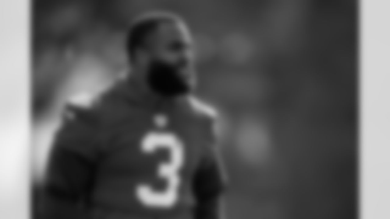 TAMPA, FL - May 20, 2025 - Linebacker Anthony Walker #3 of the Tampa Bay Buccaneers during Phase 2 workouts at AdventHealth Training Center. Photo By Kyle Zedaker/Tampa Bay Buccaneers