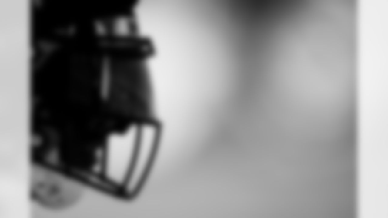 TAMPA, FL - November 13, 2025 - Safety Christian Izien #29 of the Tampa Bay Buccaneers during practice at AdventHealth Training Center. Photo By Kyle Zedaker/Tampa Bay Buccaneers