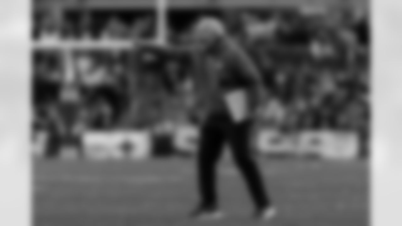 Pittsburgh Steelers Special Teams Coordinator Danny Smith reacts during an NFL football game, Sunday, Nov. 16, 2025, in Pittsburgh. (AP Photo/Matt Durisko)