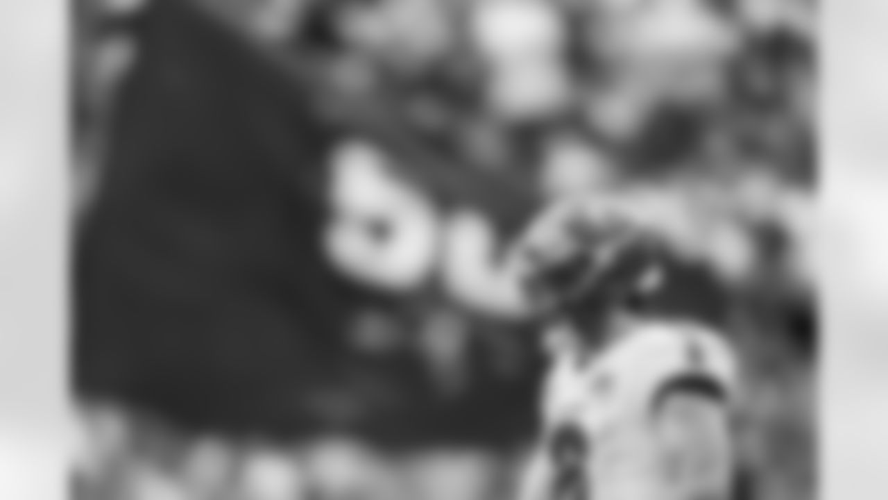 TAMPA, FL - November 09, 2025 - Quarterback Baker Mayfield #6 of the Tampa Bay Buccaneers during the game between the New England Patriots and Tampa Bay Buccaneers. The Bucs lost the game, 28-23. Photo By Tori Richman/Tampa Bay Buccaneers