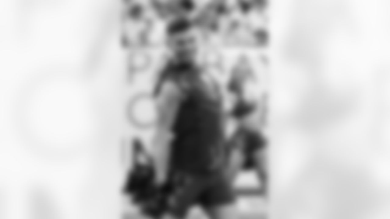 TAMPA, FL - December 07, 2025 - The Tampa Bay Buccaneers and New Orleans Saints during a regular season game at Raymond James Stadium. The Bucs lost the game, 24-20. Photo By Tori Richman/Tampa Bay Buccaneers