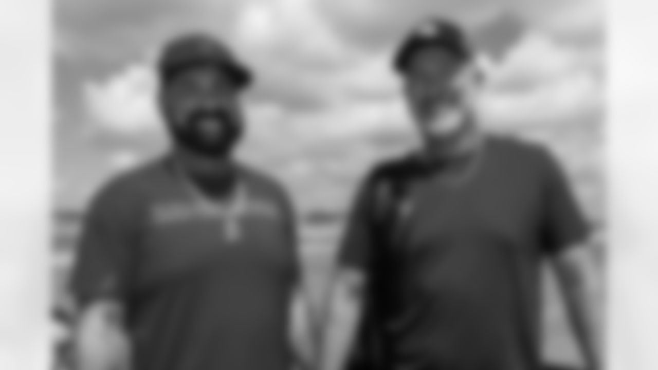 ATLANTA, GA - September 06, 2025 - Luxury Suite Excursion departs for the game between the Tampa Bay Buccaneers and Atlanta Falcons. The Bucs won the game, 23-20. Photo By Doug DeFelice/Tampa Bay Buccaneers