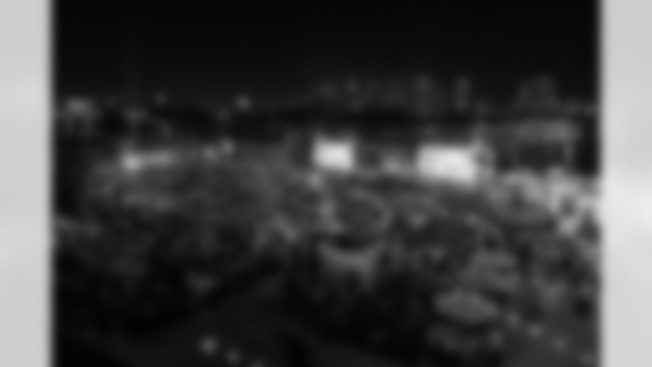 TAMPA, FL - November 23, 2025 - Watch Party at Armature Works during the game between the Tampa Bay Buccaneers and the Los Angeles Rams. Photo By Doug DeFelice/Tampa Bay Buccaneers