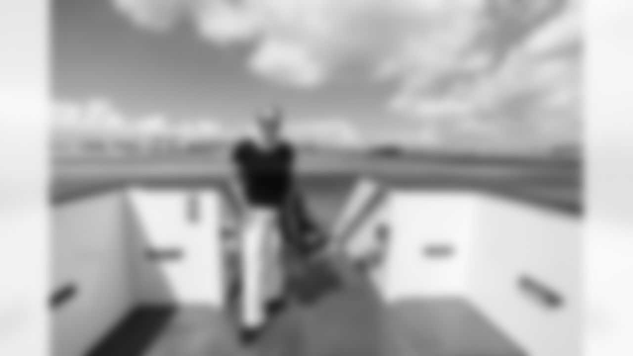 ATLANTA, GA - September 06, 2025 - Luxury Suite Excursion departs for the game between the Tampa Bay Buccaneers and Atlanta Falcons. The Bucs won the game, 23-20. Photo By Doug DeFelice/Tampa Bay Buccaneers