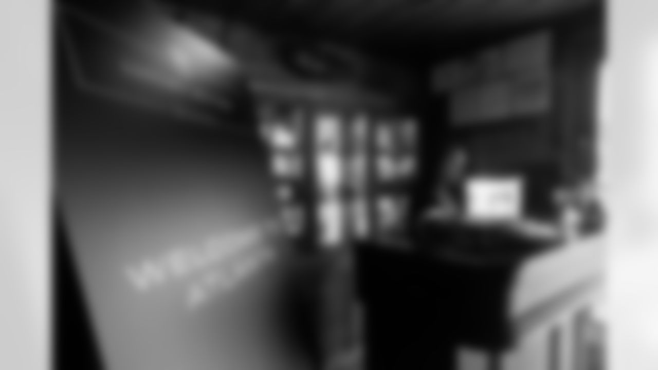 ATLANTA, GA - September 06, 2025 - Luxury Suite Excursion before for the game between the Tampa Bay Buccaneers and Atlanta Falcons. The Bucs won the game, 23-20. Photo By Doug DeFelice/Tampa Bay Buccaneers