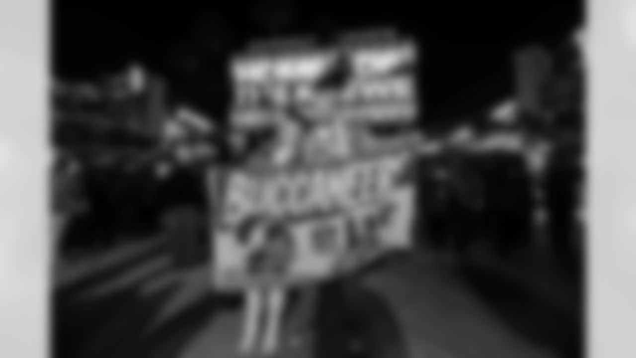 TAMPA, FL - December 11, 2025 - The Tampa Bay Buccaneers and Atlanta Falcons during a regular season game at Raymond James Stadium. The Bucs lost the game, 29-28. Photo By Dave Pullis/Tampa Bay Buccaneers