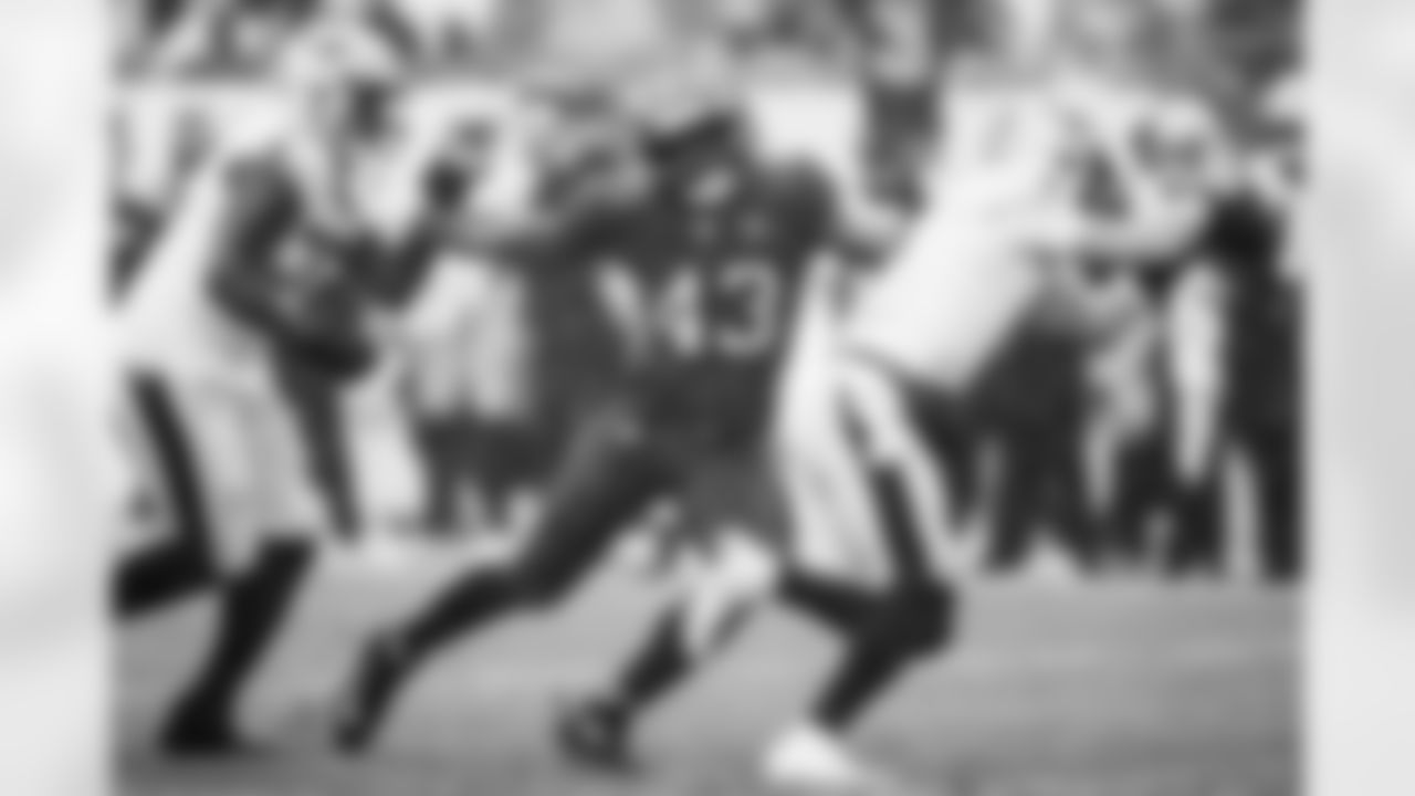 TAMPA, FL - December 07, 2025 - The Tampa Bay Buccaneers and New Orleans Saints play a regular season game at Raymond James Stadium. The Bucs lost the game, 24-20. Photo By Kyle Zedaker/Tampa Bay Buccaneers