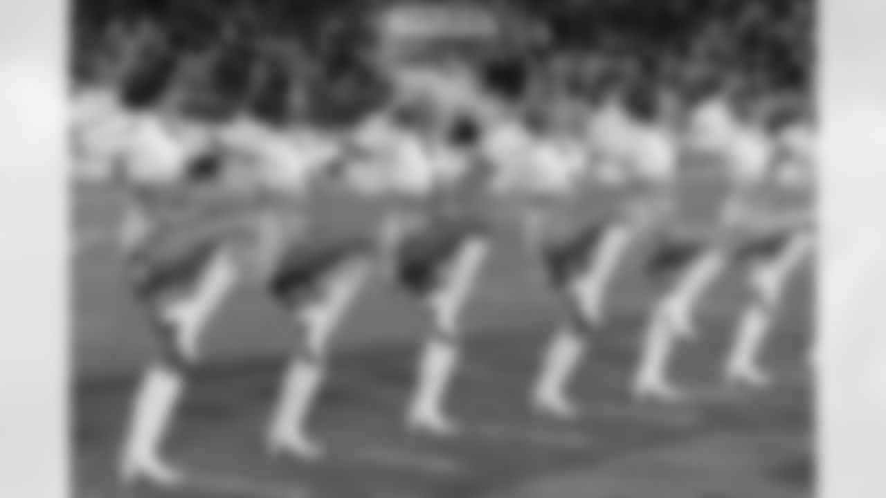 TAMPA, FL - December 11, 2025 - The Tampa Bay Buccaneers and Atlanta Falcons during a regular season game at Raymond James Stadium. The Bucs lost the game, 29-28. Photo By Mike Carlson/Tampa Bay Buccaneers