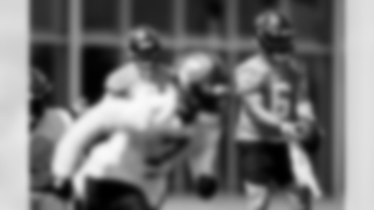 TAMPA, FL - May 27, 2025 - Quarterback Baker Mayfield #6 of the Tampa Bay Buccaneers during OTA's at AdventHealth Training Center. Photo By Kyle Zedaker/Tampa Bay Buccaneers