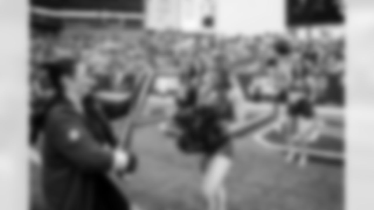 TAMPA, FL - December 07, 2025 - The Tampa Bay Buccaneers and New Orleans Saints during a regular season game at Raymond James Stadium. The Bucs lost the game, 24-20. Photo By Tori Richman/Tampa Bay Buccaneers