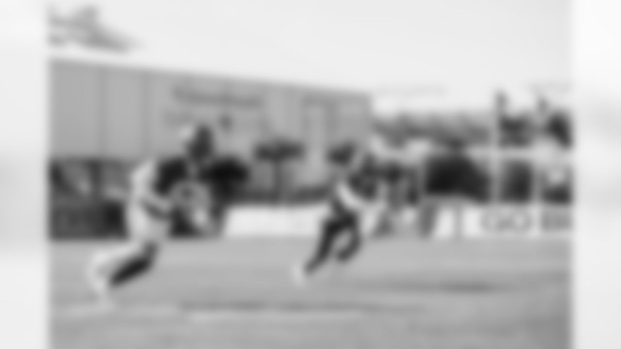 TAMPA, FL - December 17, 2025 - Week 16 practice at AdventHealth Training Center. Photo By Tori Richman/Tampa Bay Buccaneers