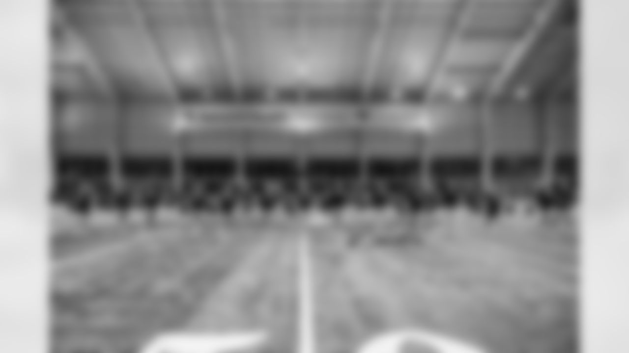 TAMPA, FL - December 04, 2025 - Tampa Bay Buccaneers Cheerleaders field rehearsal at AdventHealth Training Center. Photo By Tori Richman/Tampa Bay Buccaneers