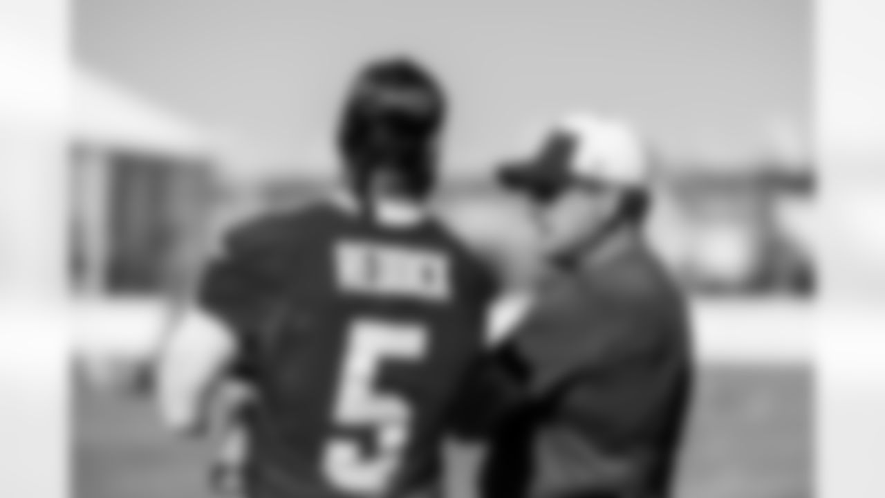 TAMPA, FL - June 12, 2025 - Haason Reddick #5 and Safeties Coach Nick Rapone of the Tampa Bay Buccaneers during 2025 Minicamp at AdventHealth Training Center. Photo By Tori Richman/Tampa Bay Buccaneers