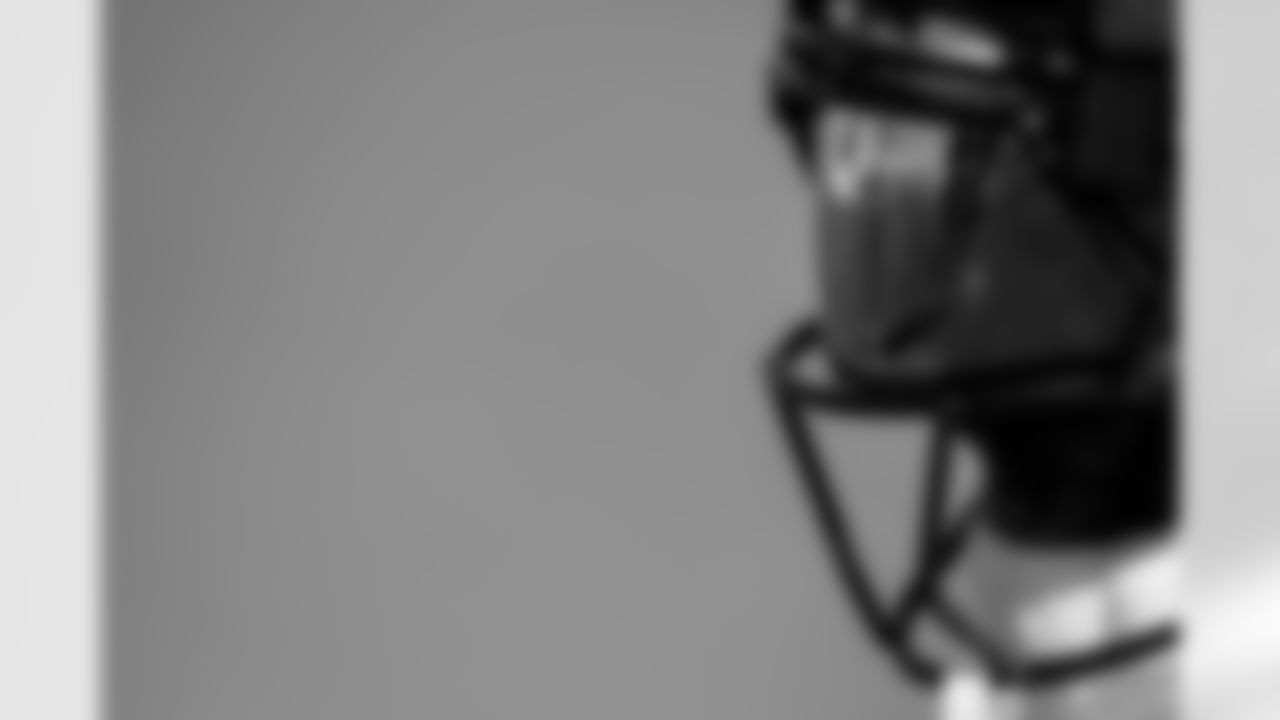 TAMPA, FL - November 28, 2025 - Outside Linebacker Yaya Diaby #0 of the Tampa Bay Buccaneers during practice at AdventHealth Training Center. Photo By Kyle Zedaker/Tampa Bay Buccaneers