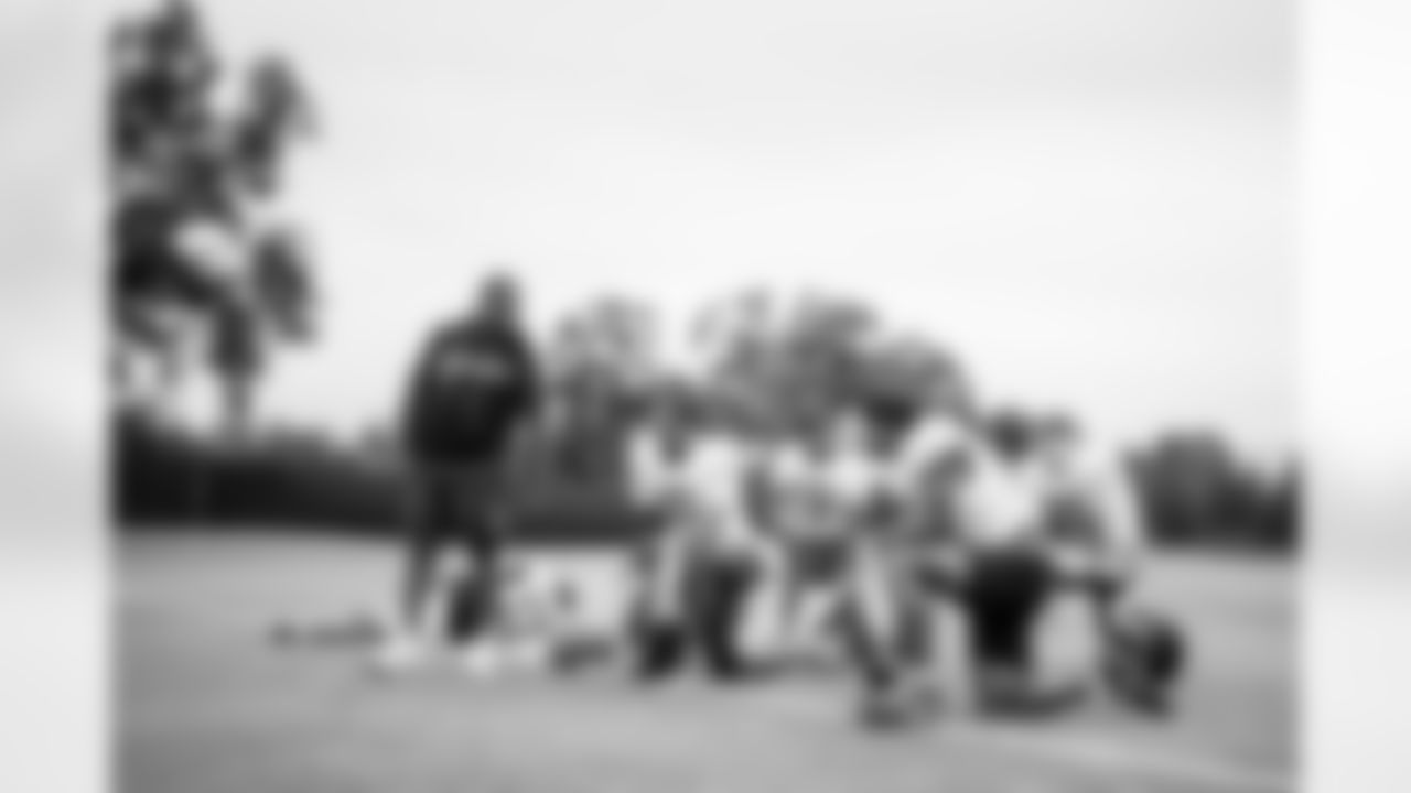 TAMPA, FL - November 06, 2025 - Wide Receivers Coach Bryan McClendon, Wide Receiver Tez Johnson #15, Wide Receiver Kameron Johnson #19, Wide Receiver Emeka Egbuka #2 and Wide Receiver Ryan Miller #81 of the Tampa Bay Buccaneers during practice at AdventHealth Training Center. Photo By Tori Richman/Tampa Bay Buccaneers