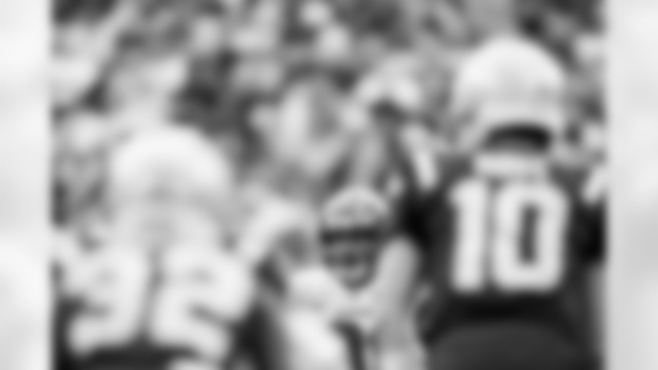 TAMPA, FL - November 09, 2025 - Safety Antoine Winfield Jr. #31 of the Tampa Bay Buccaneers during the game between the New England Patriots and Tampa Bay Buccaneers. The Bucs lost the game, 28-23. Photo By Tori Richman/Tampa Bay Buccaneers