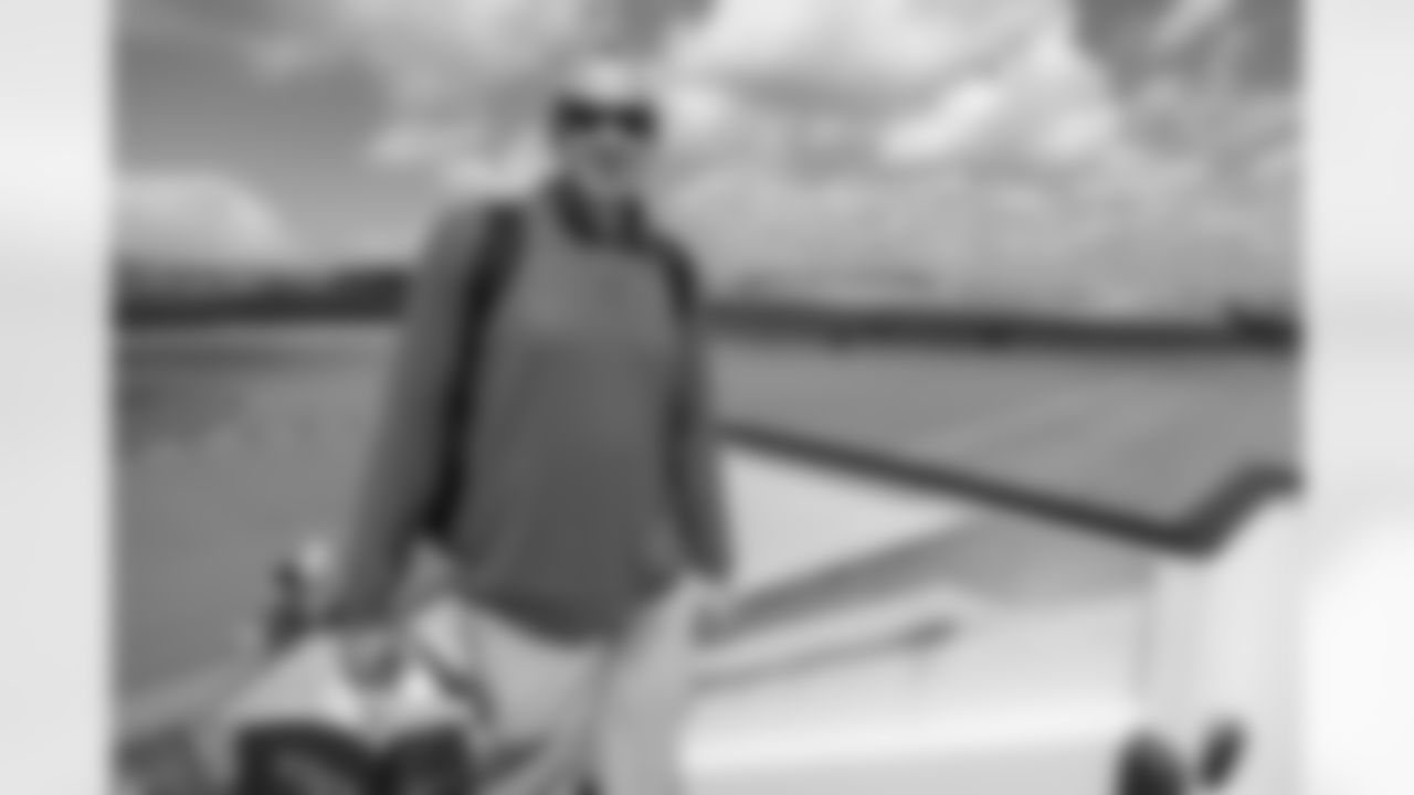 ATLANTA, GA - September 06, 2025 - Luxury Suite Excursion departs for the game between the Tampa Bay Buccaneers and Atlanta Falcons. The Bucs won the game, 23-20. Photo By Doug DeFelice/Tampa Bay Buccaneers