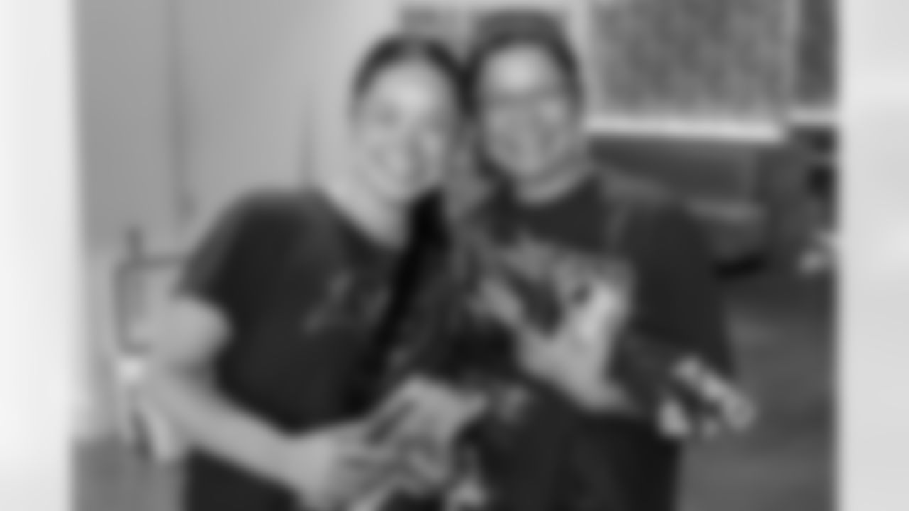 TAMPA, FL - December 06, 2025 - She is Football Bayshore Walk: Raise The Flags event with Bayshore Breakfast Club and Tampa Girls Social & Wellness at Hyde House Public Studio. Photo By Mike Carlson/Tampa Bay Buccaneers