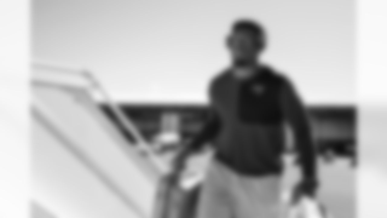 TAMPA, FL - December 20, 2025 - The Tampa Bay Buccaneers depart before the Week 16 game against the Carolina Panthers. Photo By Tori Richman/Tampa Bay Buccaneers