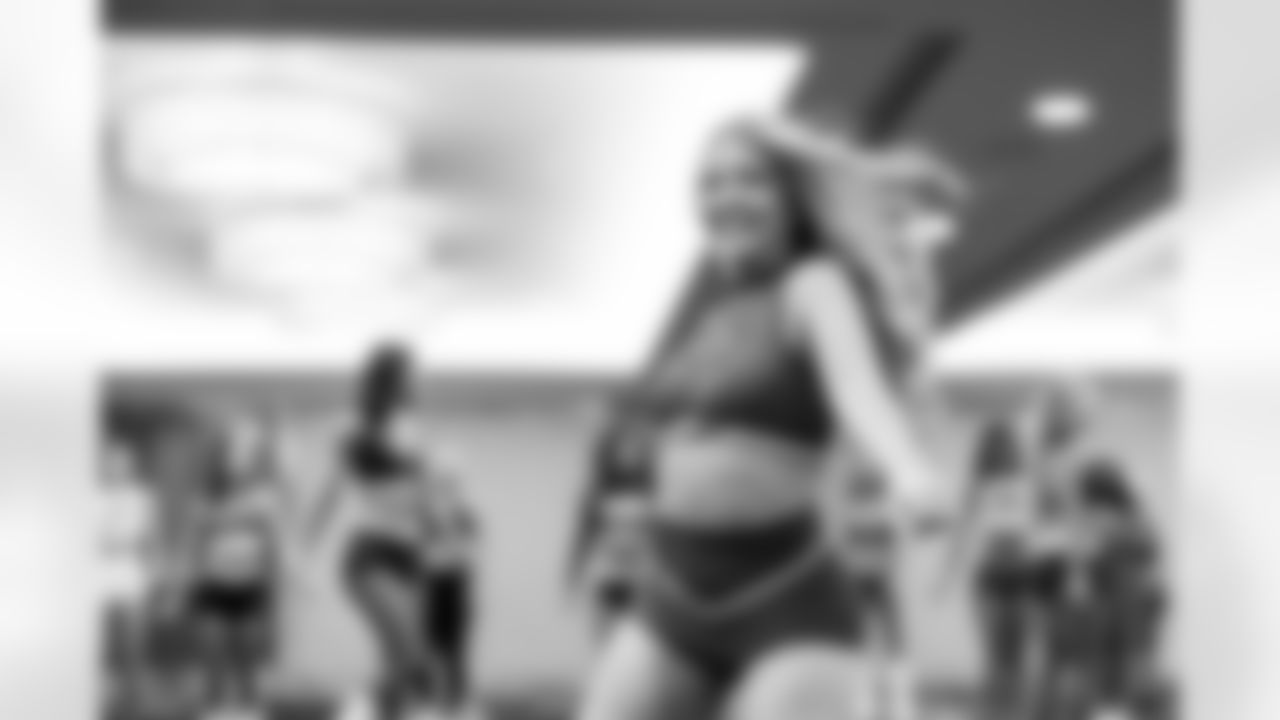 SAN FRANCISCO, CA - February 01, 2026 - Tampa Bay Buccaneers Pro Bowl Cheerleader Savannah during rehearsals. Photo By Tori Richman/Tampa Bay Buccaneers