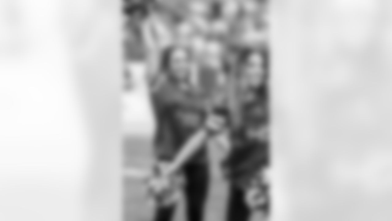 TAMPA, FL - December 07, 2025 - The Tampa Bay Buccaneers and New Orleans Saints during a regular season game at Raymond James Stadium. The Bucs lost the game, 24-20. Photo By Tori Richman/Tampa Bay Buccaneers