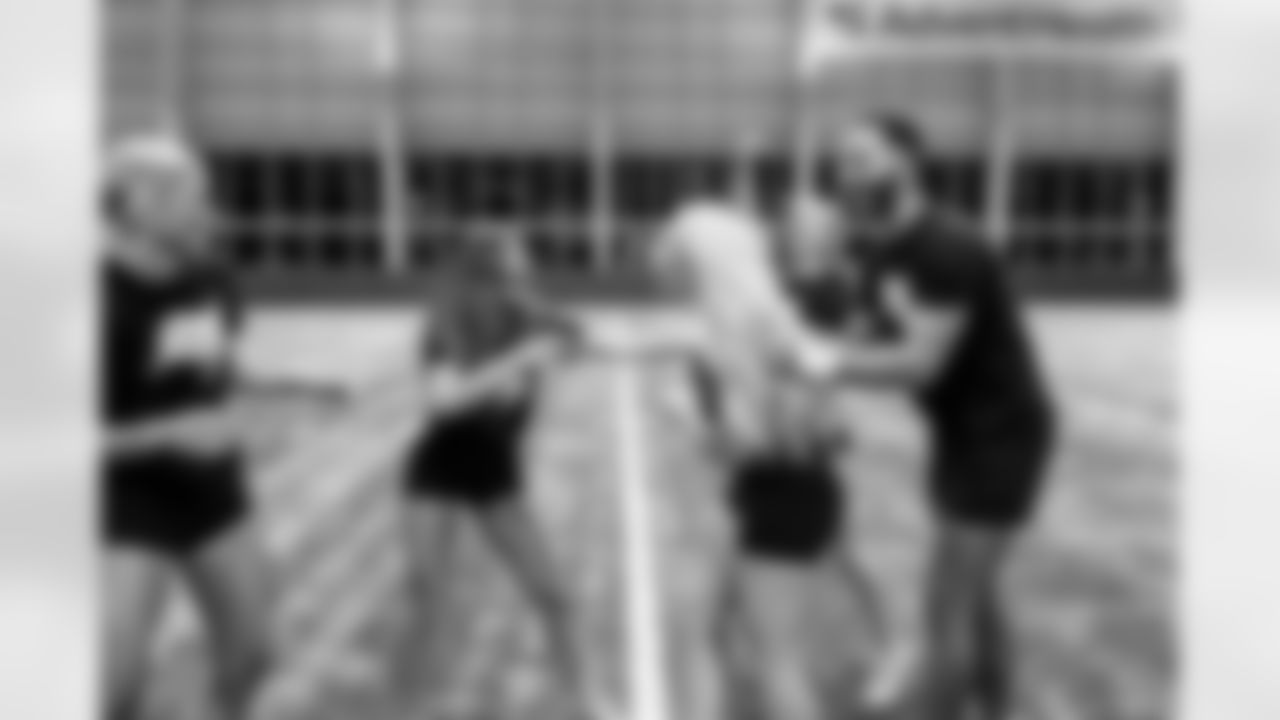 TAMPA, FL - December 04, 2025 - Tampa Bay Buccaneers Cheerleaders field rehearsal at AdventHealth Training Center. Photo By Tori Richman/Tampa Bay Buccaneers