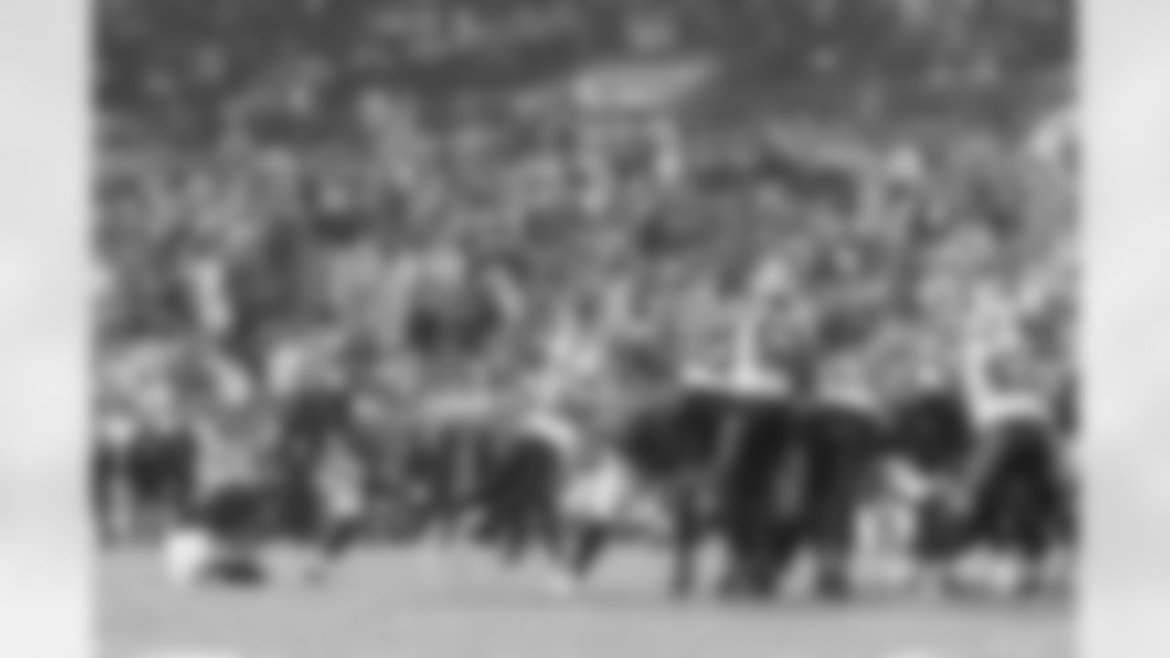 TAMPA, FL - January 03, 2026 - The Carolina Panthers and Tampa Bay Buccaneers play a regular season game at Raymond James Stadium. The Bucs won the game, 16-14. Photo By Doug DeFelice/Tampa Bay Buccaneers