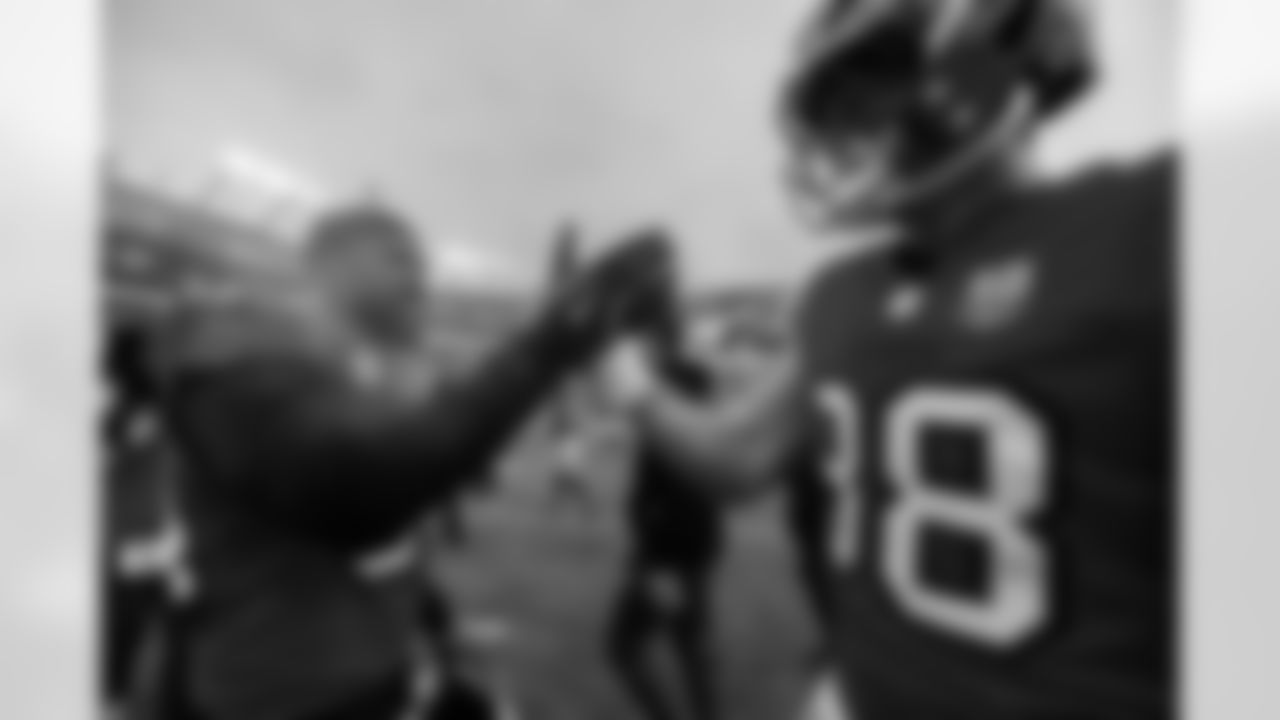 TAMPA, FL - January 03, 2026 - The Carolina Panthers and Tampa Bay Buccaneers play a regular season game at Raymond James Stadium. The Bucs won the game, 16-14. Photo By Doug DeFelice/Tampa Bay Buccaneers