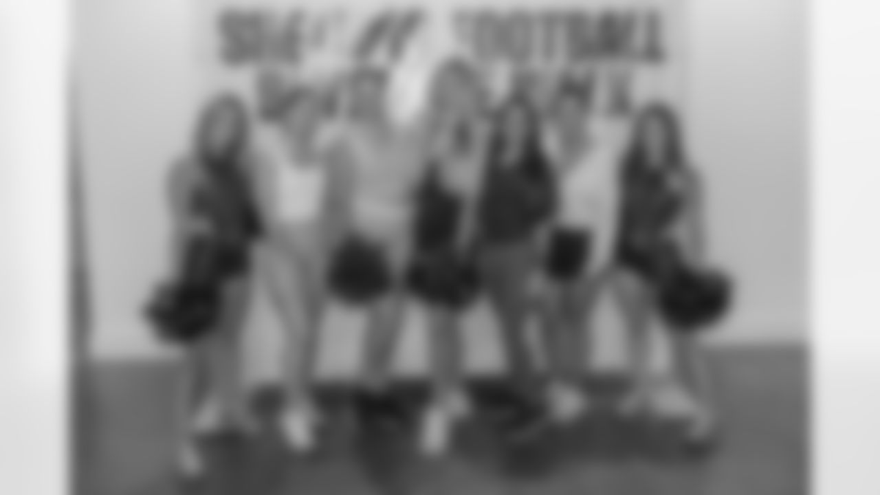 TAMPA, FL - December 06, 2025 - Tampa Bay Buccaneers Cheerleaders during the She is Football Bayshore Walk: Raise The Flags event with Bayshore Breakfast Club and Tampa Girls Social & Wellness at Hyde House Public Studio. Photo By Mike Carlson/Tampa Bay Buccaneers