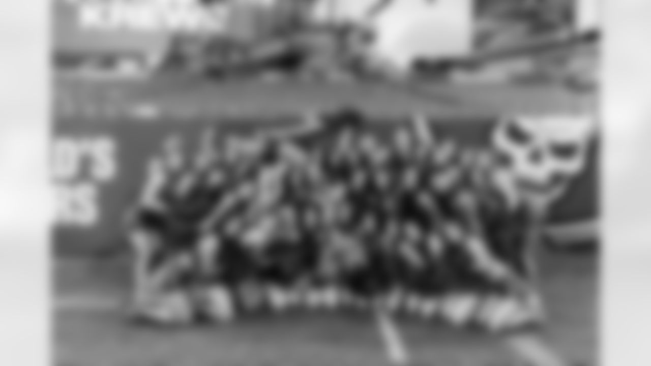 TAMPA, FL - December 07, 2025 - The Tampa Bay Buccaneers and New Orleans Saints during a regular season game at Raymond James Stadium. The Bucs lost the game, 24-20. Photo By Tori Richman/Tampa Bay Buccaneers