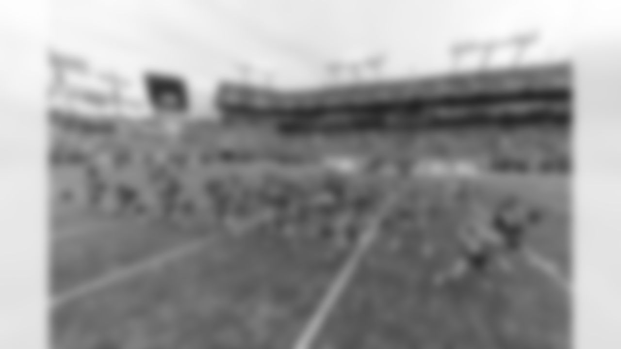 TAMPA, FL - December 07, 2025 - The Tampa Bay Buccaneers and New Orleans Saints during a regular season game at Raymond James Stadium. The Bucs lost the game, 24-20. Photo By Kyle Zedaker/Tampa Bay Buccaneers