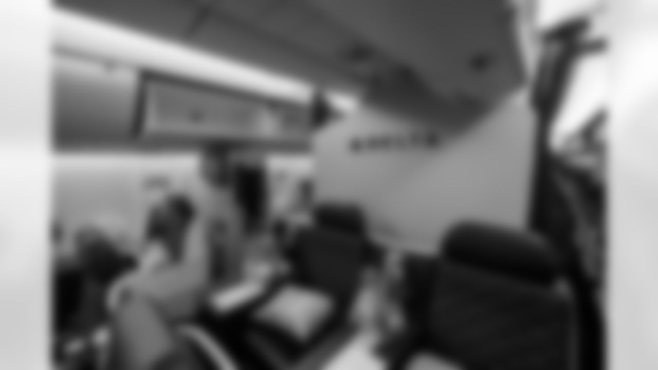 ATLANTA, GA - September 06, 2025 - Luxury Suite Excursion departs for the game between the Tampa Bay Buccaneers and Atlanta Falcons. The Bucs won the game, 23-20. Photo By Doug DeFelice/Tampa Bay Buccaneers