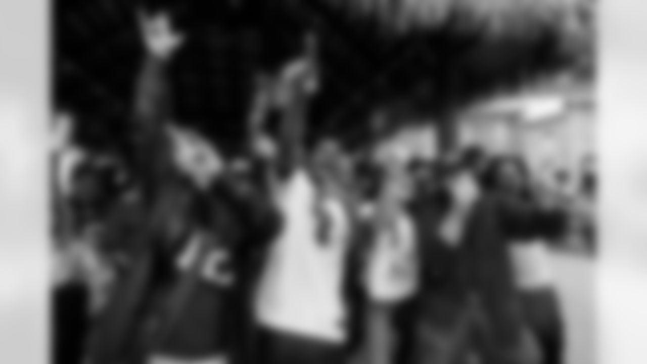 TAMPA, FL - December 07, 2025 - The Tampa Bay Buccaneers and New Orleans Saints during a regular season game at Raymond James Stadium. The Bucs lost the game, 24-20. Photo By Dave Pullis/Tampa Bay Buccaneers