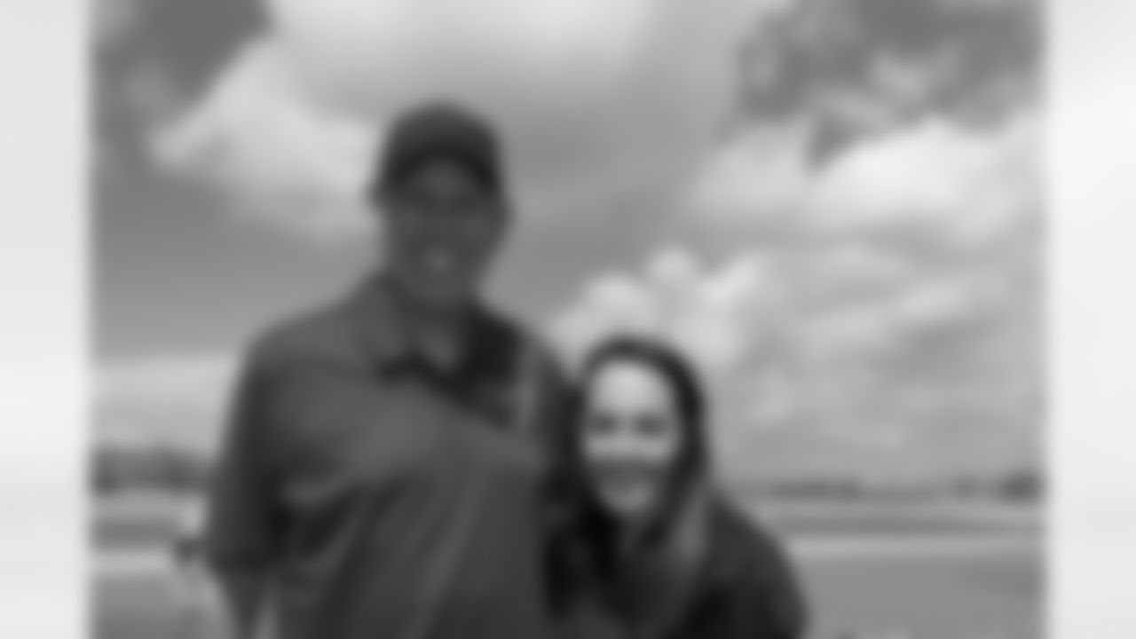 ATLANTA, GA - September 06, 2025 - Luxury Suite Excursion departs for the game between the Tampa Bay Buccaneers and Atlanta Falcons. The Bucs won the game, 23-20. Photo By Doug DeFelice/Tampa Bay Buccaneers