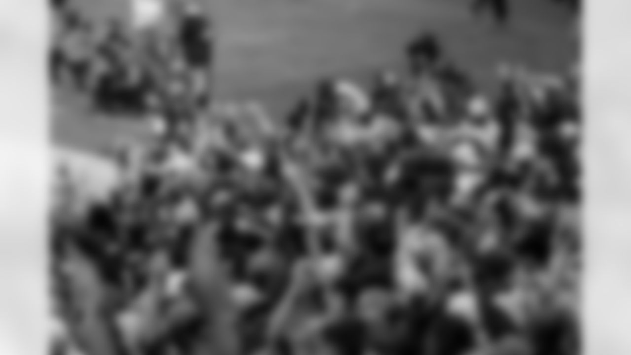 TAMPA, FL - December 07, 2025 - The Tampa Bay Buccaneers and New Orleans Saints during a regular season game at Raymond James Stadium. The Bucs lost the game, 24-20. Photo By Dave Pullis/Tampa Bay Buccaneers