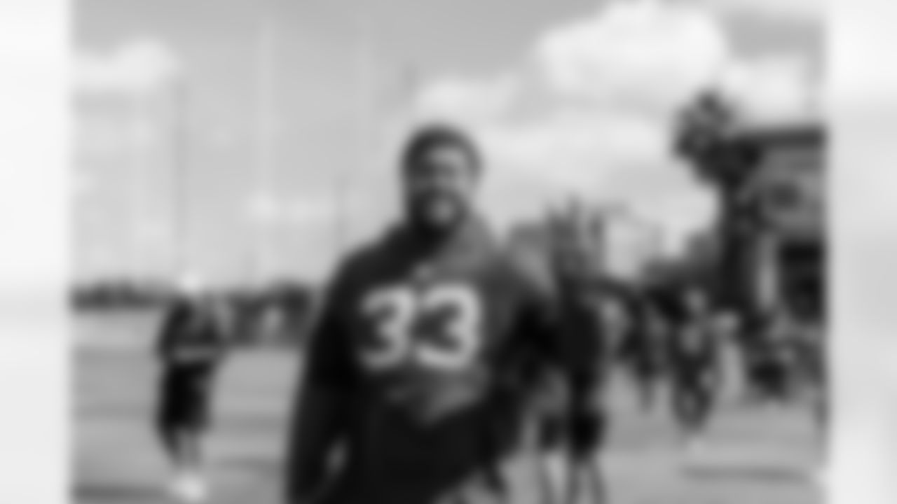 TAMPA, FL - June 12, 2025 - Defensive Tackle Vita Vea #50 of the Tampa Bay Buccaneers during 2025 Minicamp at AdventHealth Training Center. Photo By Tori Richman/Tampa Bay Buccaneers