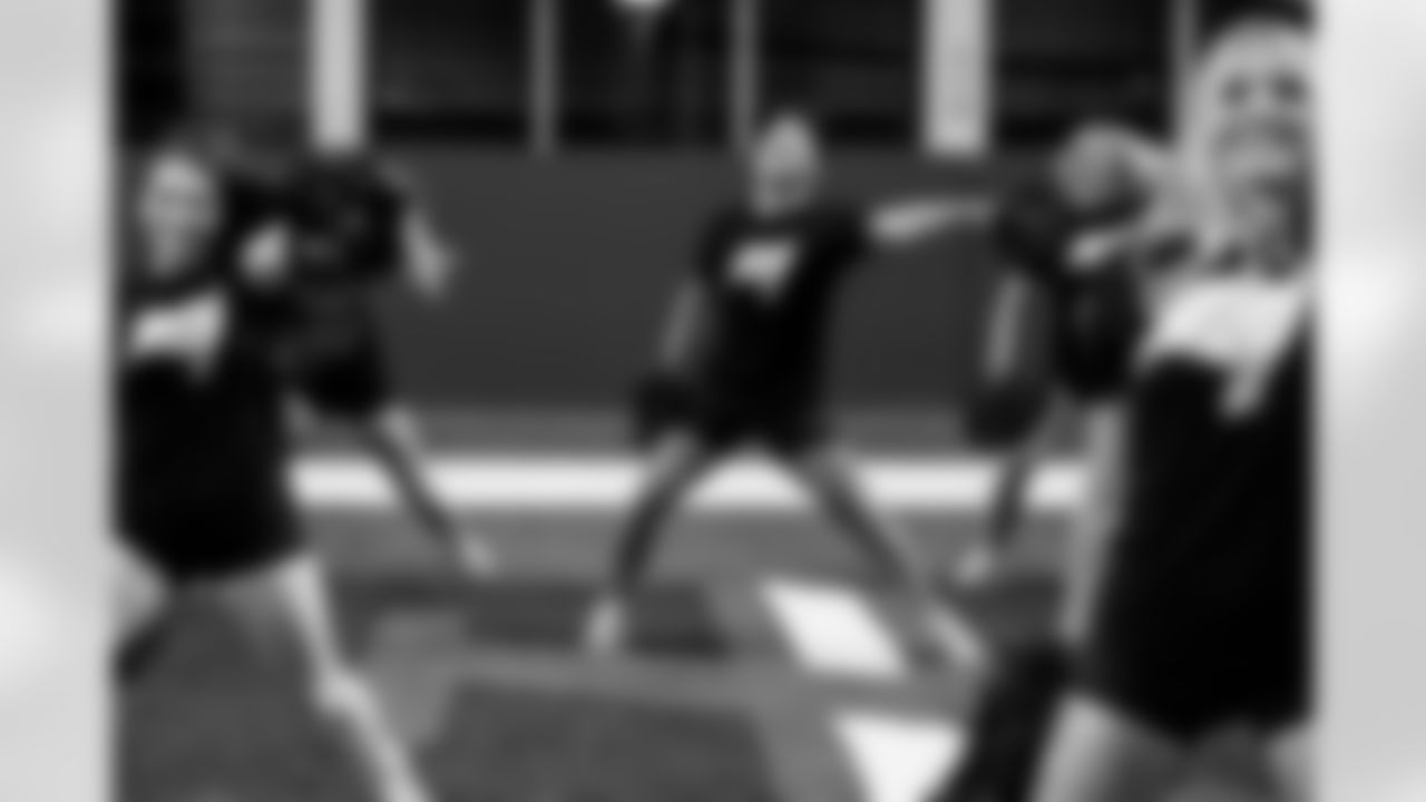 TAMPA, FL - December 04, 2025 - Tampa Bay Buccaneers Cheerleaders field rehearsal at AdventHealth Training Center. Photo By Tori Richman/Tampa Bay Buccaneers