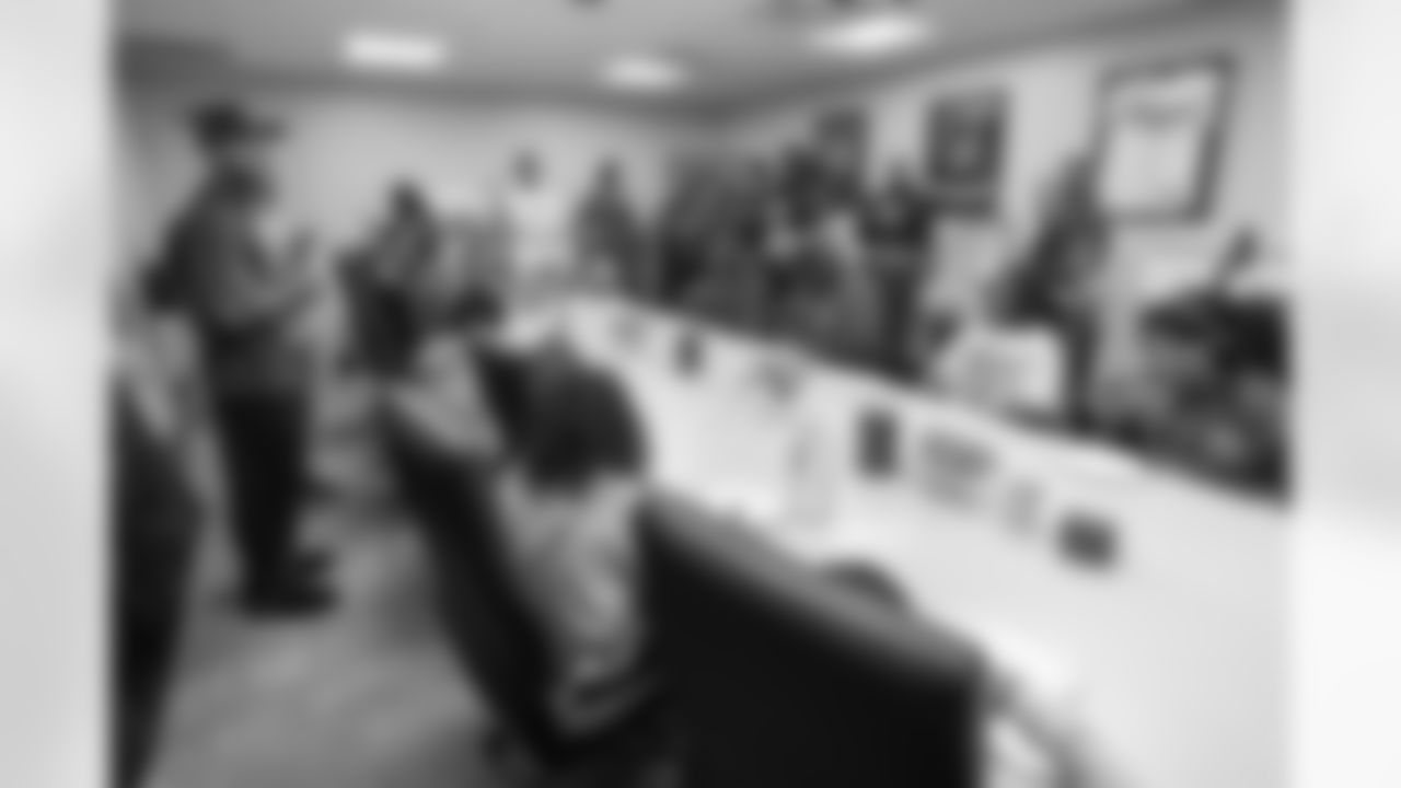 TAMPA, FL - December 16, 2025 - Antoine Winfield Jr. Holiday Shopping Spree at Dick's House of Sport International Plaza. Photo By Mike Carlson/Tampa Bay Buccaneers