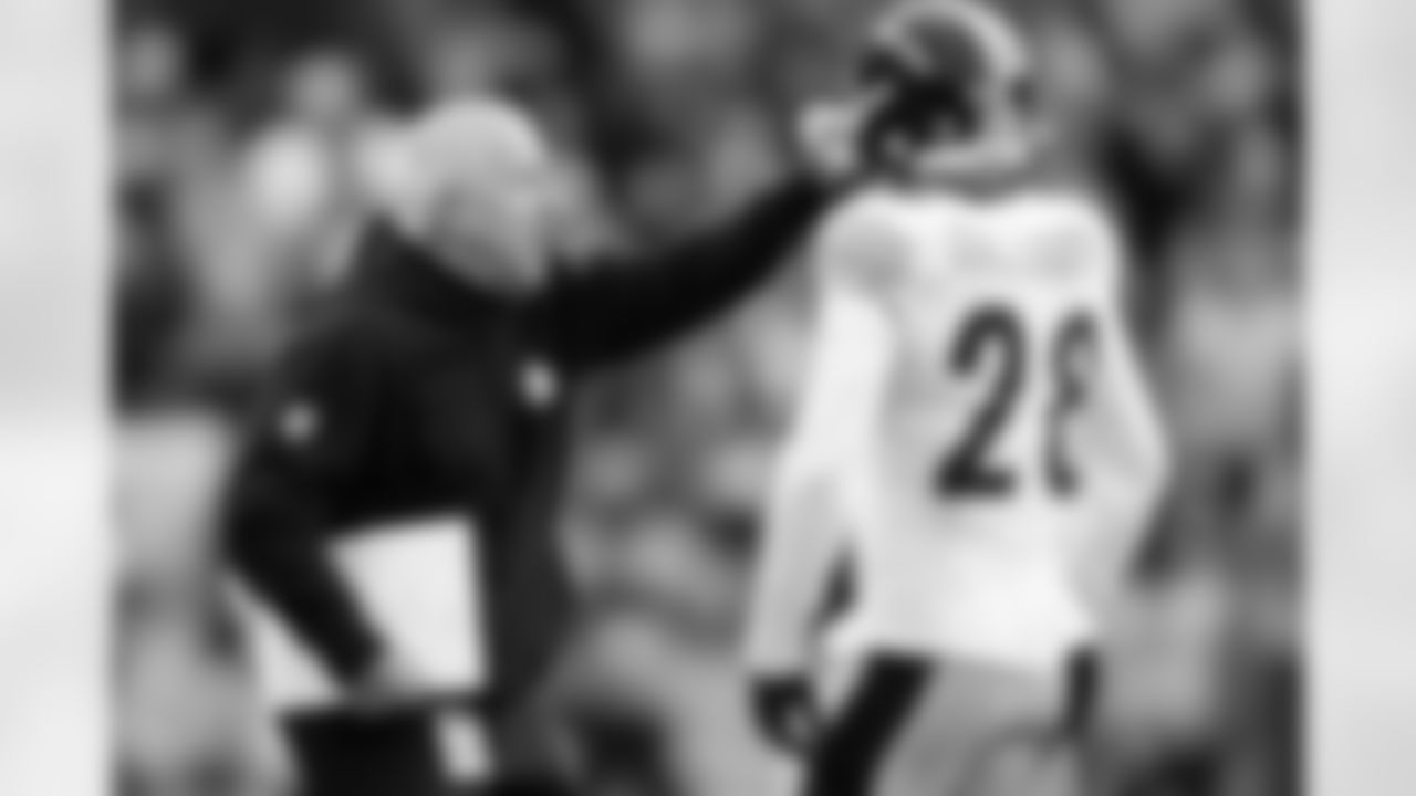 Pittsburgh Steelers special teams coordinator Danny Smith gestures from the sideline during the second half of an NFL football game against the Seattle Seahawks, Sunday, Dec. 31, 2023, in Seattle. The Steelers won 30-23. (AP Photo/Lindsey Wasson)