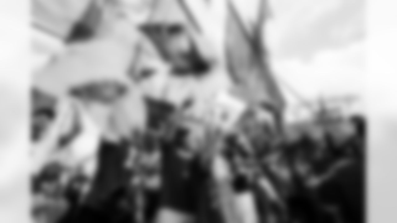 TAMPA, FL - November 09, 2025 - Fans wave flags on the pirate ship during the game between the New England Patriots and Tampa Bay Buccaneers. The Bucs lost the game, 28-23. Photo By Dave Pullis/Tampa Bay Buccaneers