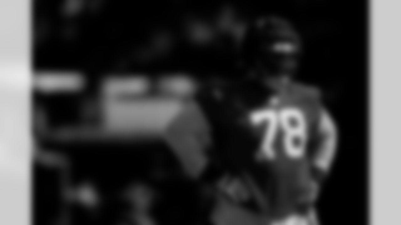 TAMPA, FL - November 13, 2025 - Tackle Tristan Wirfs #78 of the Tampa Bay Buccaneers during practice at AdventHealth Training Center. Photo By Kyle Zedaker/Tampa Bay Buccaneers