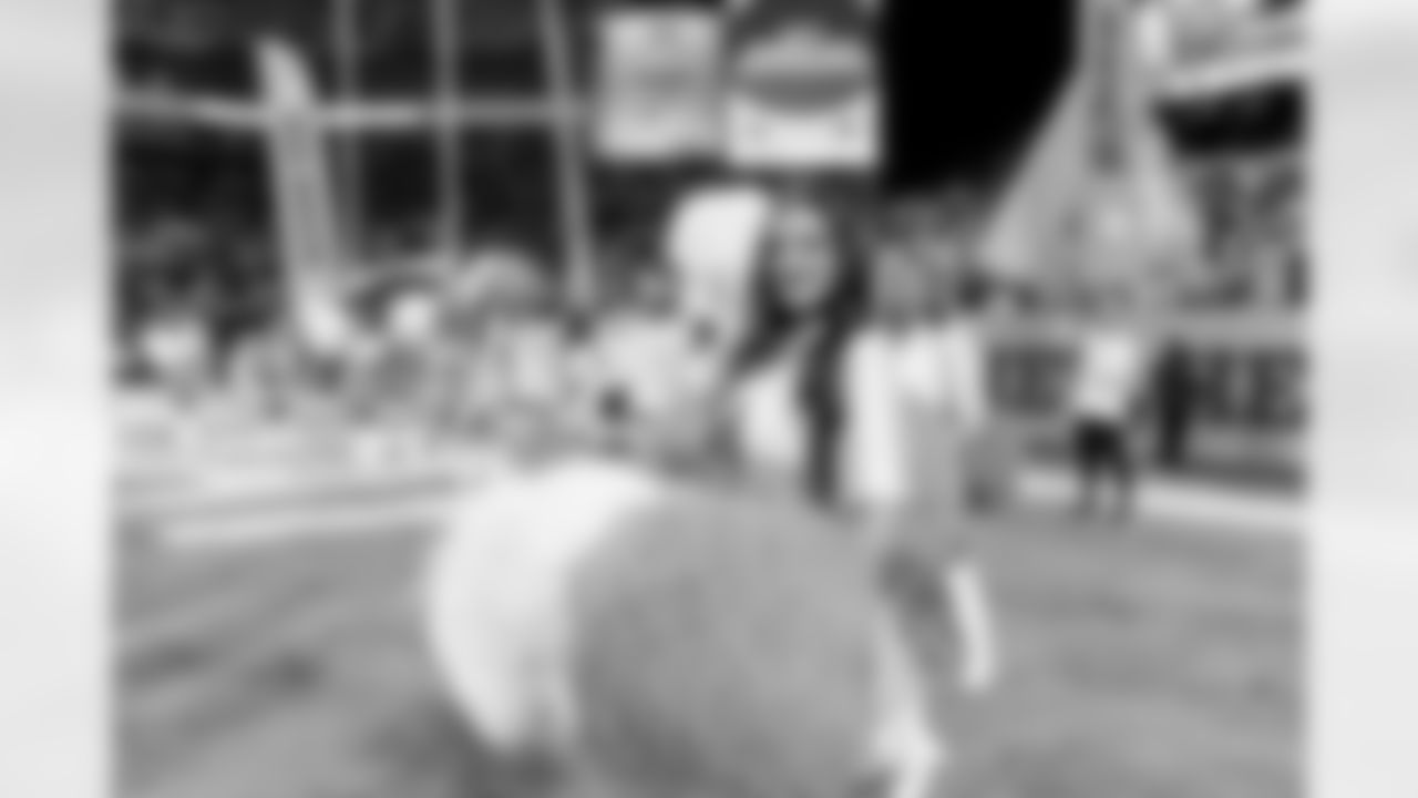 TAMPA, FL - December 11, 2025 - The Tampa Bay Buccaneers and Atlanta Falcons during a regular season game at Raymond James Stadium. The Bucs lost the game, 29-28. Photo By Tori Richman/Tampa Bay Buccaneers