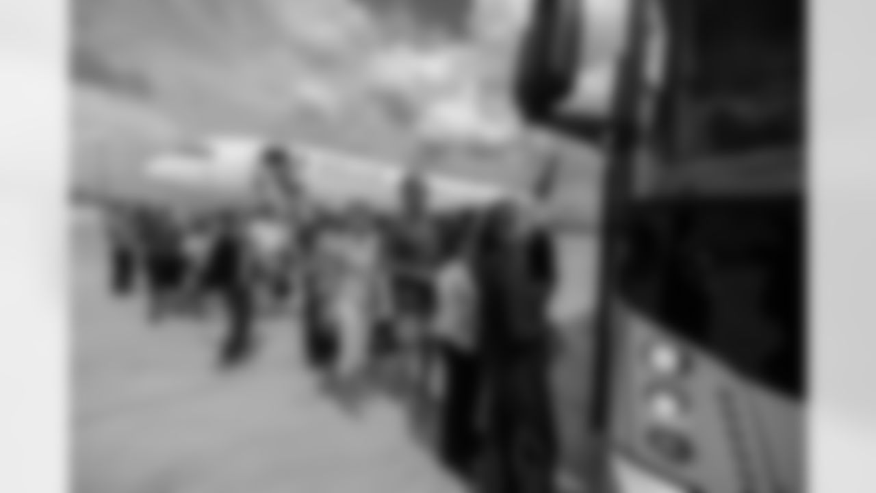 ATLANTA, GA - September 06, 2025 - Luxury Suite Excursion arrives for the game between the Tampa Bay Buccaneers and Atlanta Falcons. The Bucs won the game, 23-20. Photo By Doug DeFelice/Tampa Bay Buccaneers