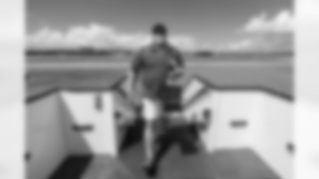 ATLANTA, GA - September 06, 2025 - Luxury Suite Excursion departs for the game between the Tampa Bay Buccaneers and Atlanta Falcons. The Bucs won the game, 23-20. Photo By Doug DeFelice/Tampa Bay Buccaneers