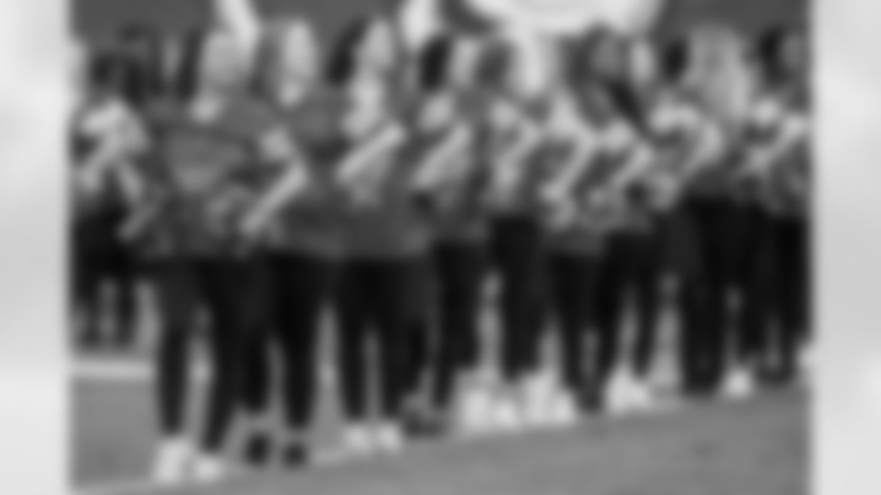 TAMPA, FL - December 07, 2025 - The Tampa Bay Buccaneers and New Orleans Saints during a regular season game at Raymond James Stadium. The Bucs lost the game, 24-20. Photo By Kyle Zedaker/Tampa Bay Buccaneers