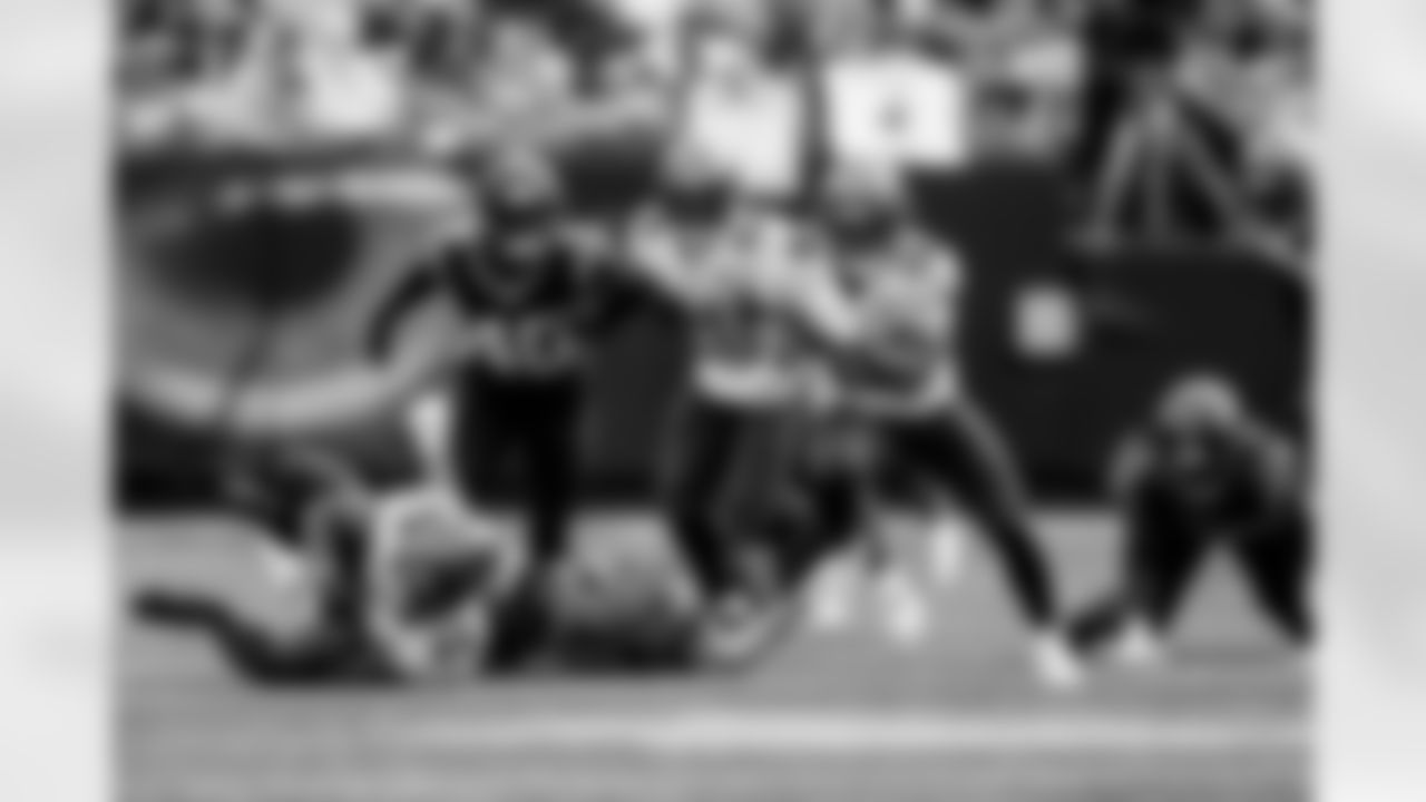 CHARLOTTE, NC - December 21, 2025 - Wide Receiver Kameron Johnson #19 of the Tampa Bay Buccaneers during the game between the Tampa Bay Buccaneers and Carolina Panthers. The Bucs lost the game, 23-20. Photo By Tori Richman/Tampa Bay Buccaneers