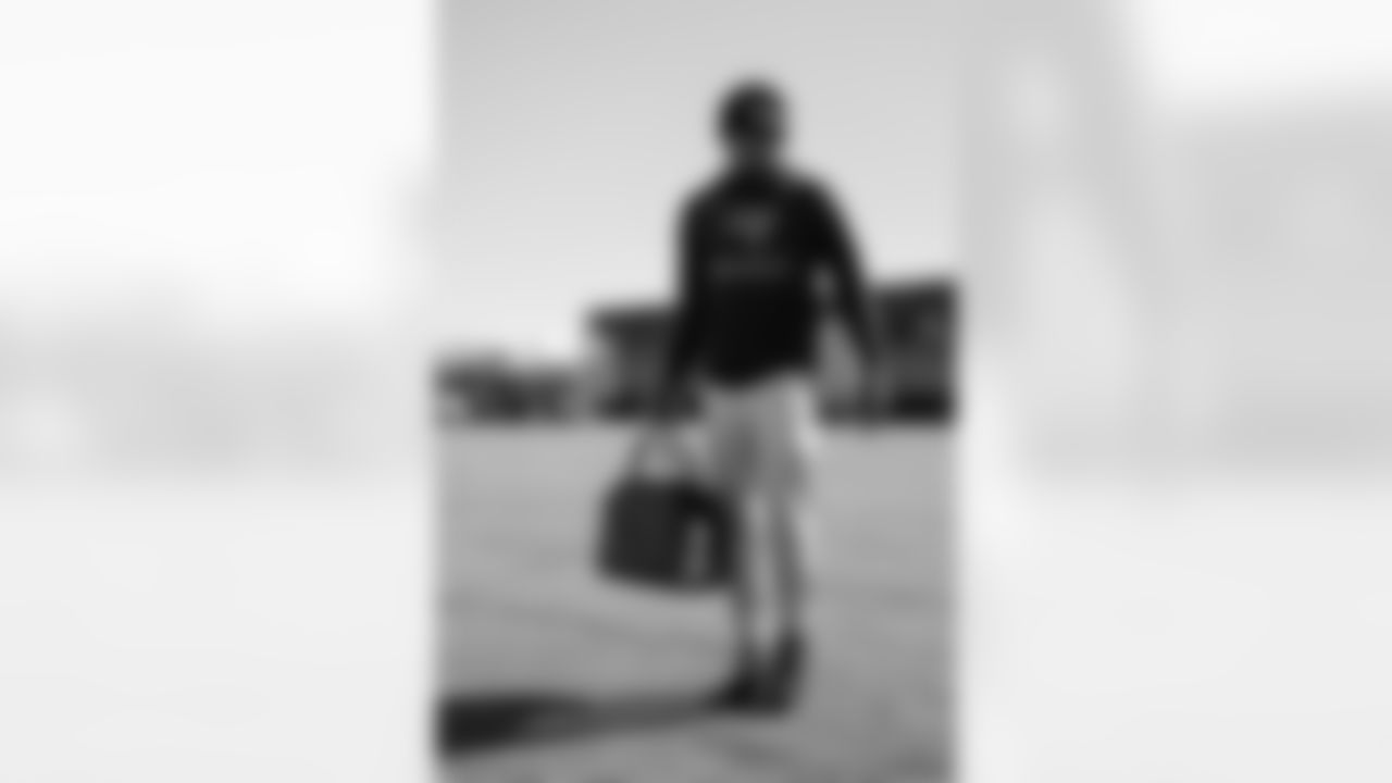 TAMPA, FL - December 20, 2025 - The Tampa Bay Buccaneers depart before the Week 16 game against the Carolina Panthers. Photo By Tori Richman/Tampa Bay Buccaneers