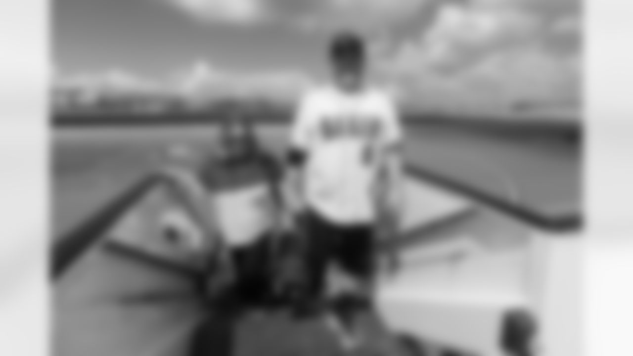 ATLANTA, GA - September 06, 2025 - Luxury Suite Excursion departs for the game between the Tampa Bay Buccaneers and Atlanta Falcons. The Bucs won the game, 23-20. Photo By Doug DeFelice/Tampa Bay Buccaneers