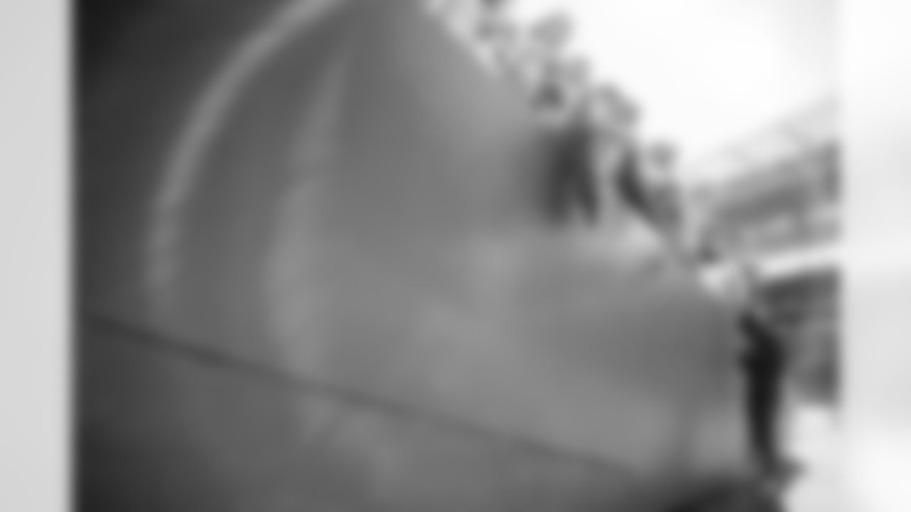 MIAMI GARDENS, FL - December 28, 2025 - Wide Receiver Chris Godwin Jr. #14 of the Tampa Bay Buccaneers before the game between the Tampa Bay Buccaneers and Miami Dolphins. The Bucs lost the game, 20-17. Photo By Kyle Zedaker/Tampa Bay Buccaneers